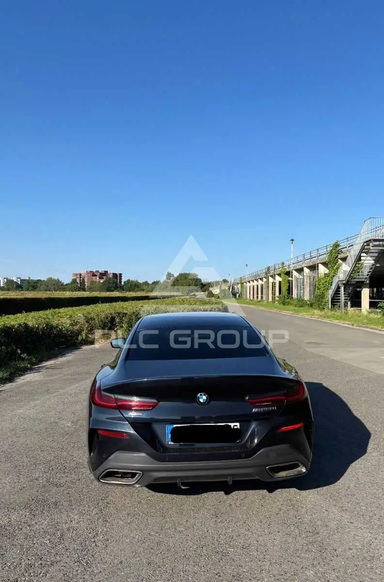 2021 BMW M8