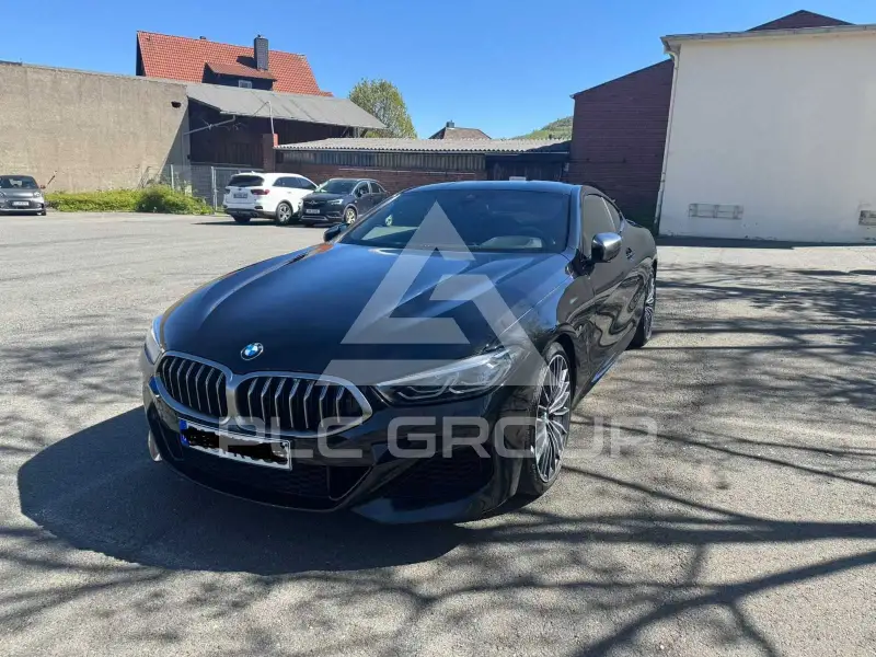 2021 BMW M8