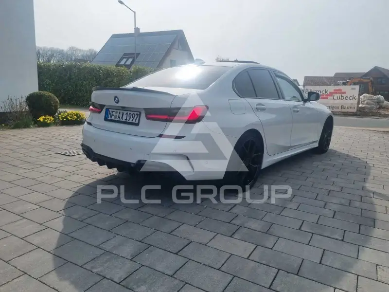 2021 BMW 318