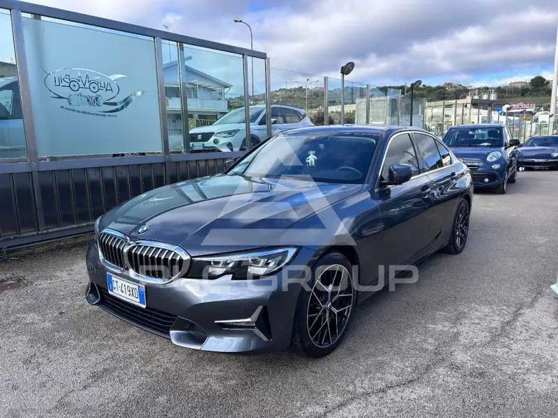 2021 BMW 318