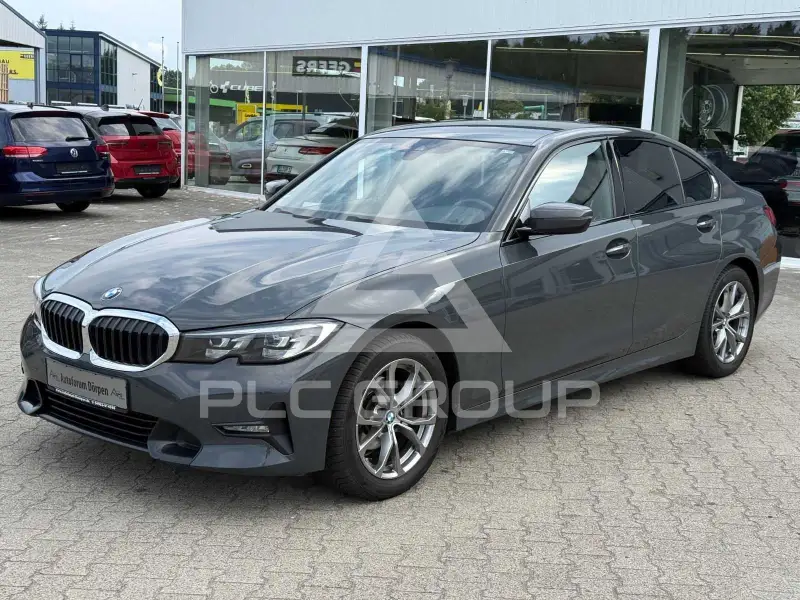 2021 BMW 318