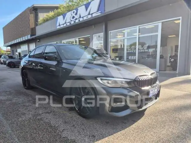 2021 BMW 318