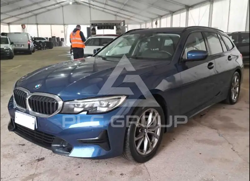 2021 BMW 318
