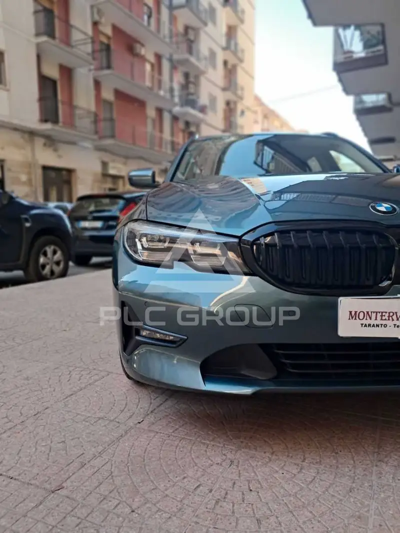 2021 BMW 318