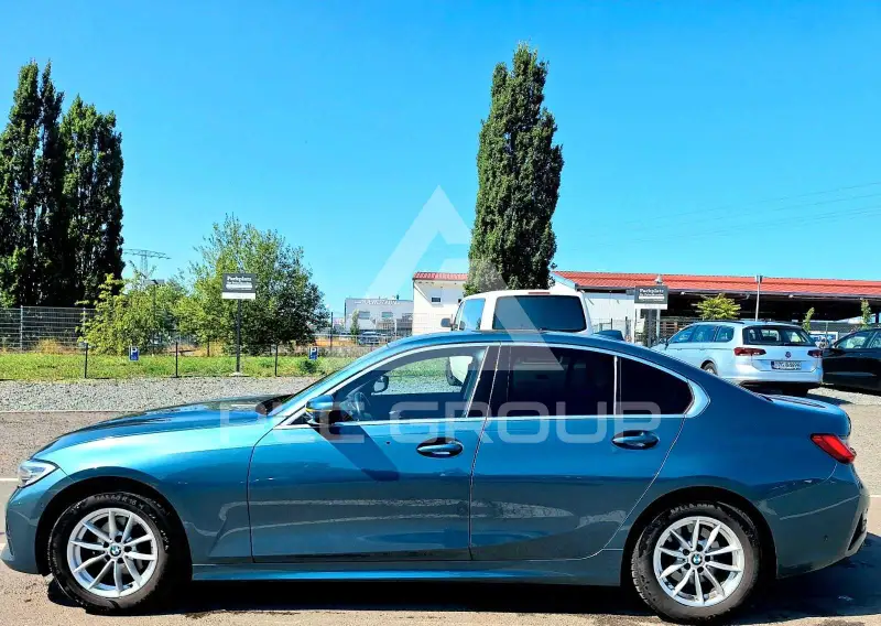 2021 BMW 318