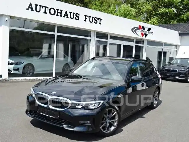 2021 BMW 318
