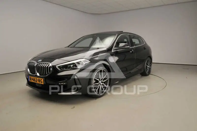 2021 BMW 118