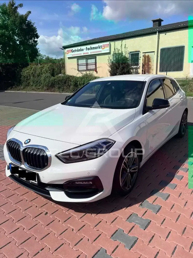 2021 BMW 118