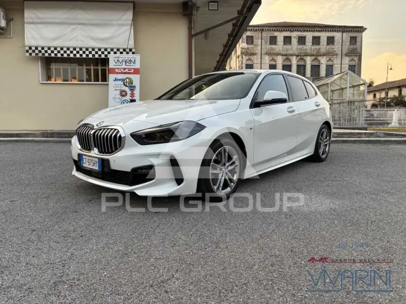 2021 BMW 118