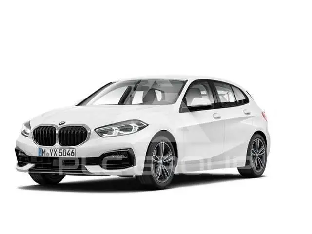 2021 BMW 118