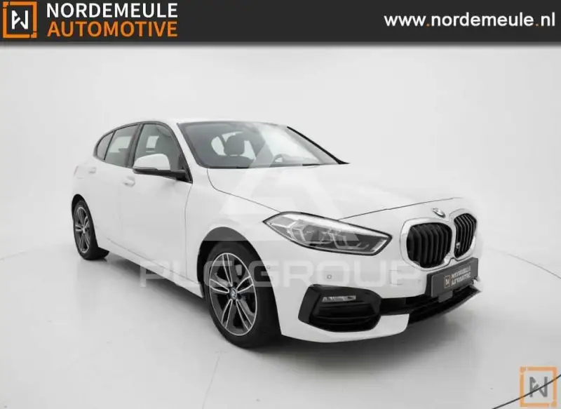 2021 BMW 118