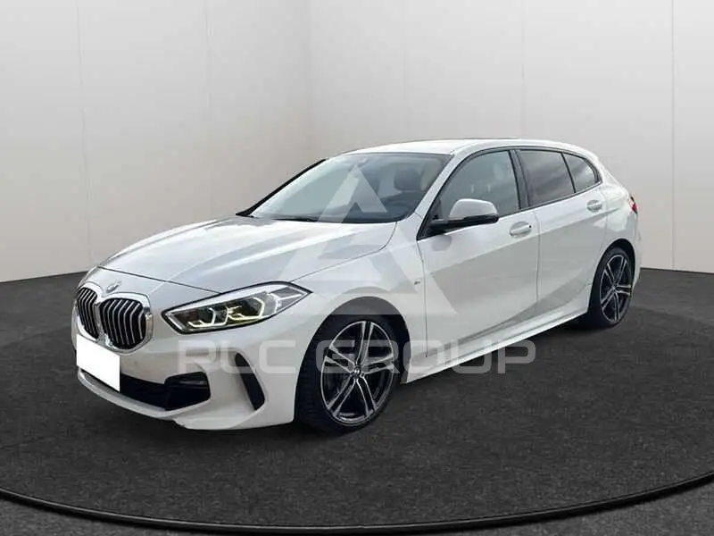 2021 BMW 118