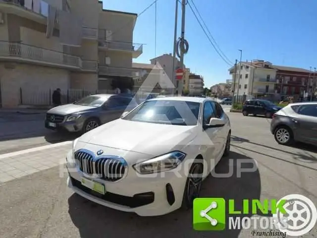 2021 BMW 118
