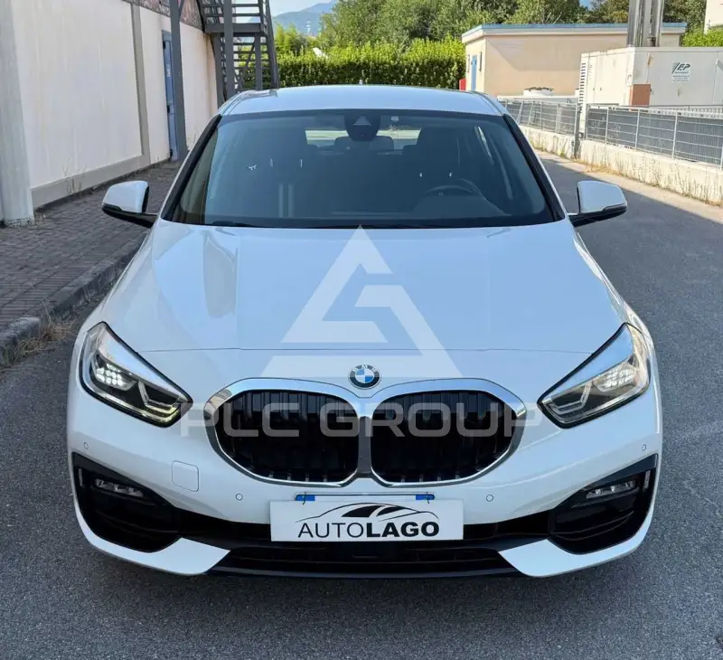 2021 BMW 118