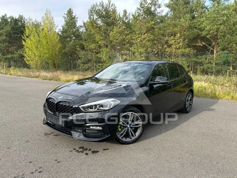 2021 BMW 118