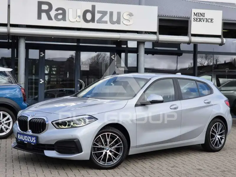 2021 BMW 118