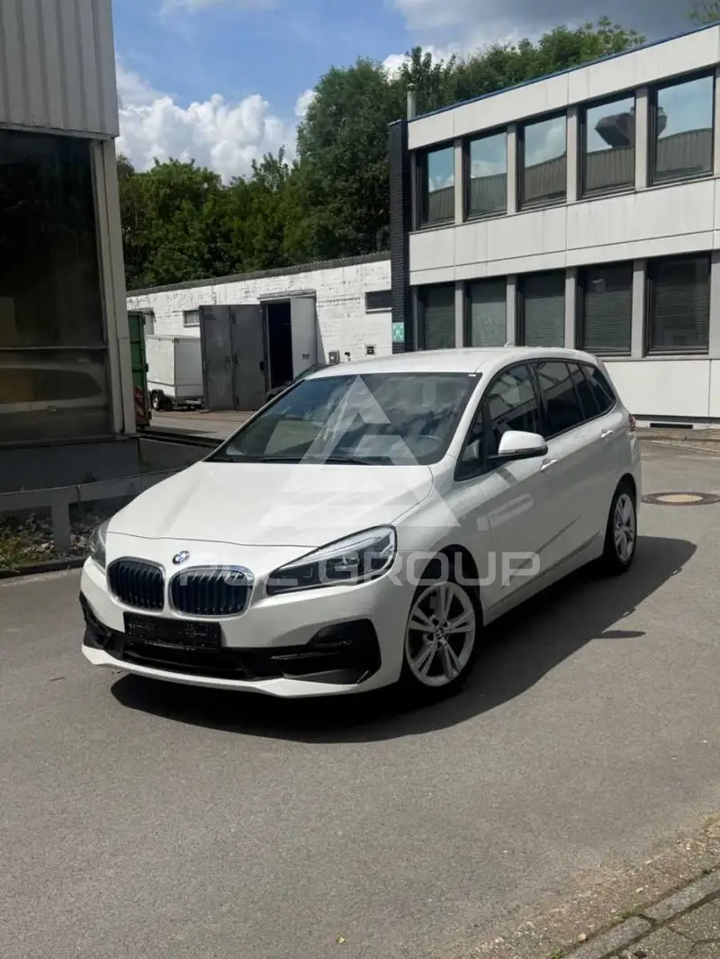 2021 BMW 218