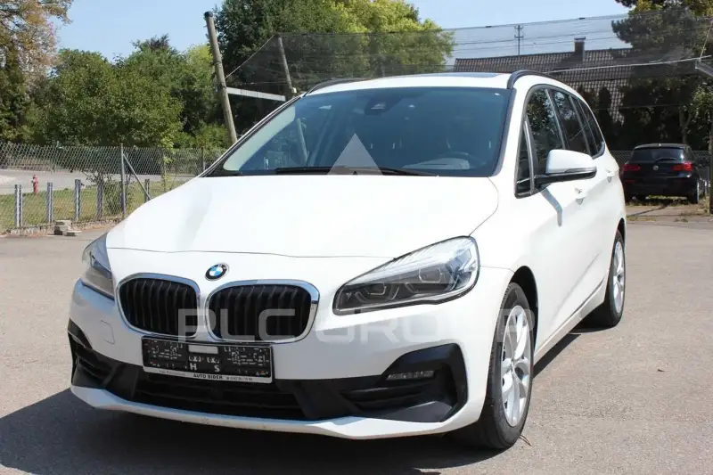 2021 BMW 218