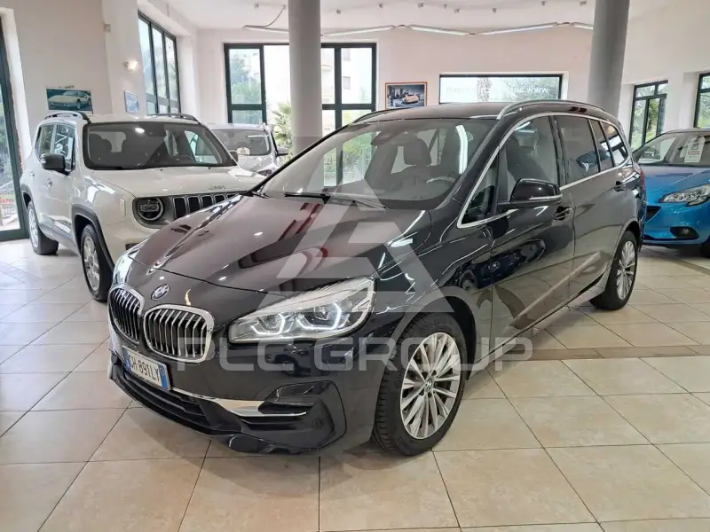 2021 BMW 218