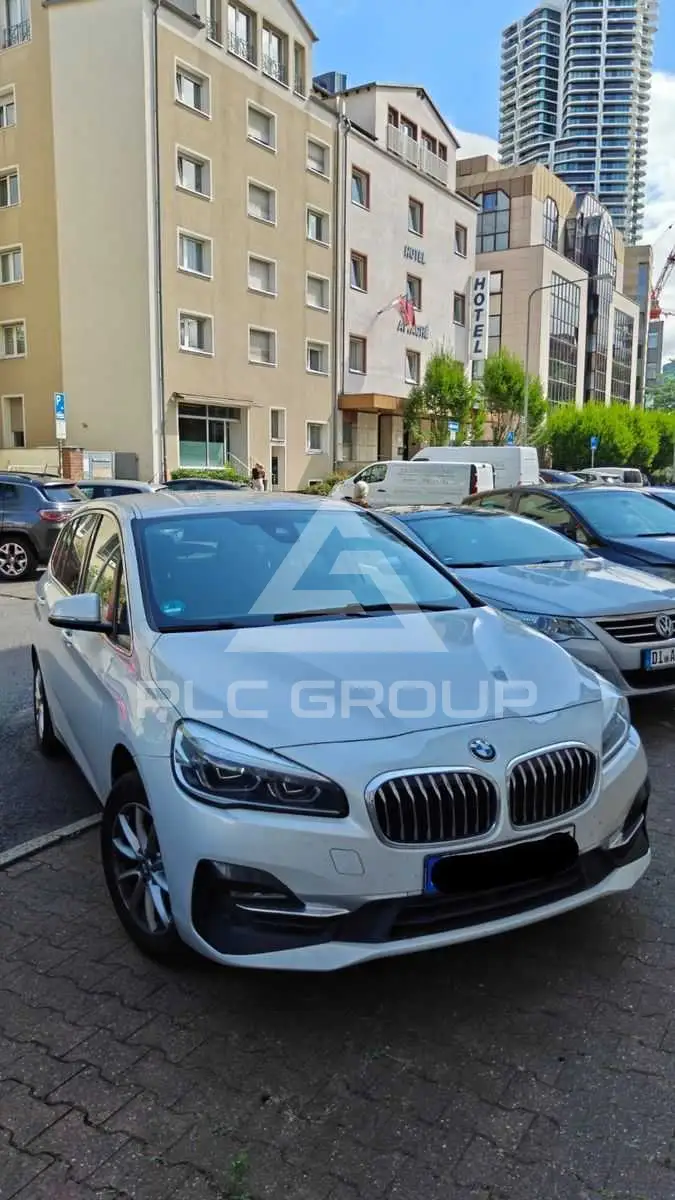 2021 BMW 218