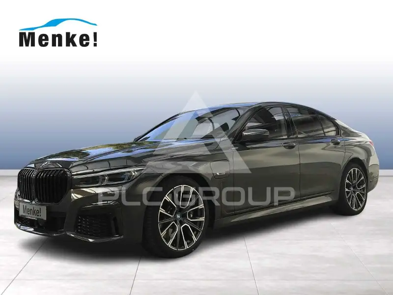 2021 BMW 745