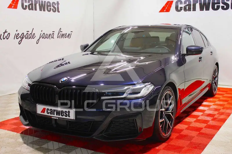 2021 BMW 550M
