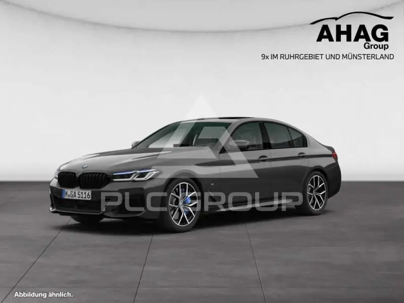 2021 BMW 550M