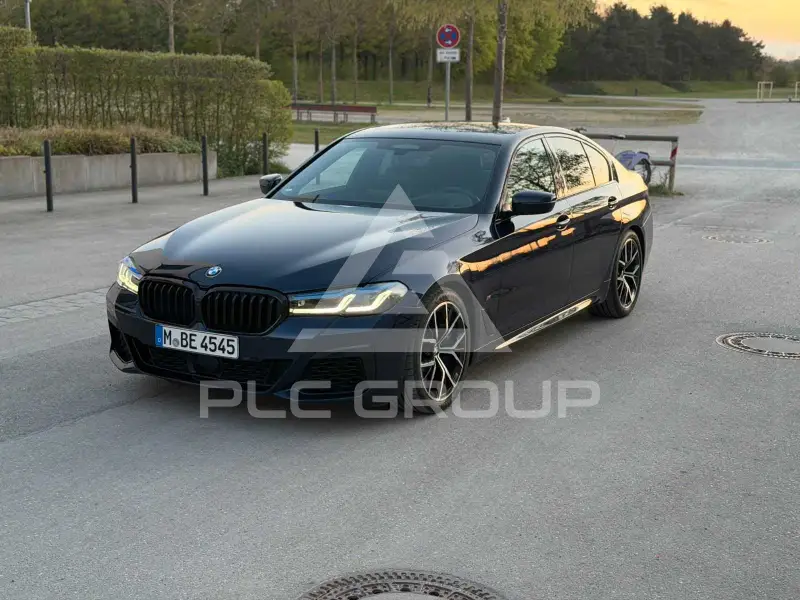 2021 BMW 550M