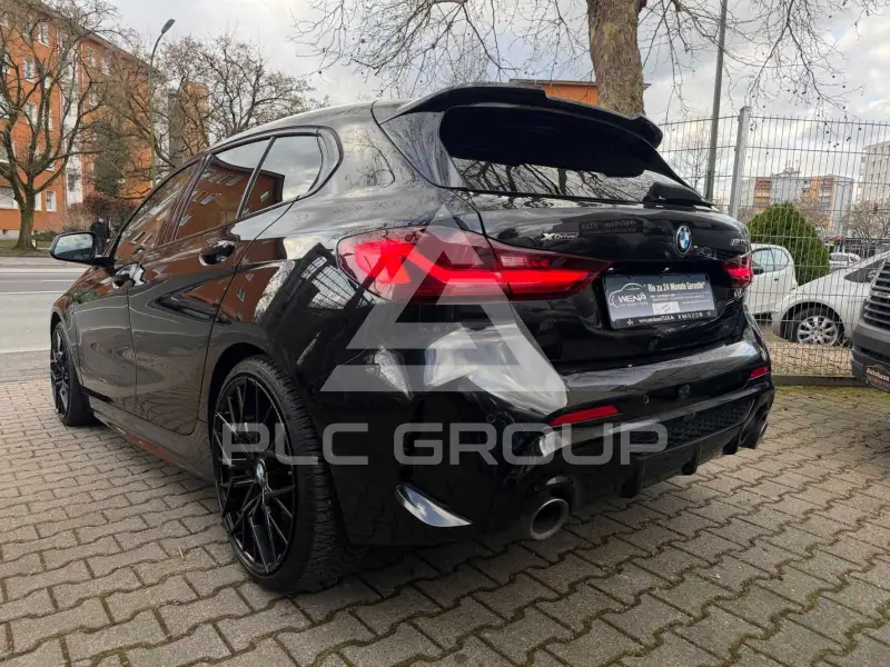 2021 BMW M1