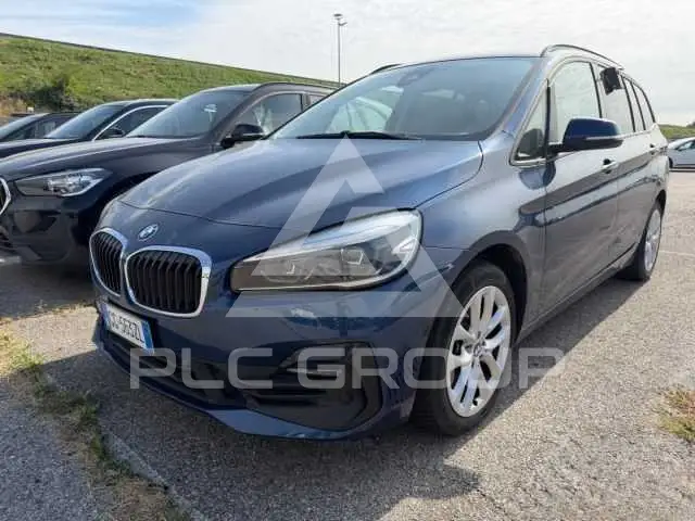 2021 BMW 220
