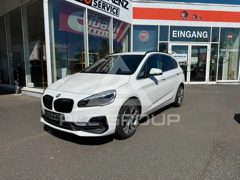 2021 BMW 218