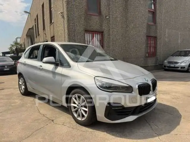 2021 BMW 218