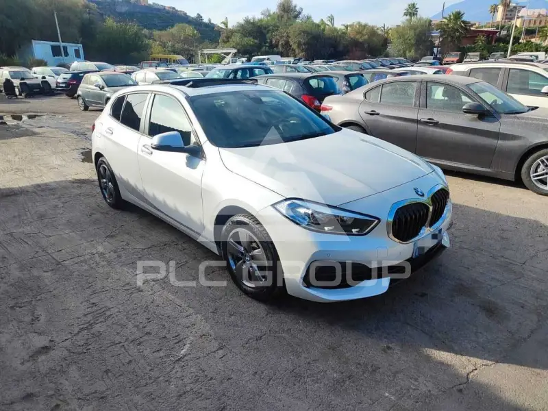 2021 BMW 120