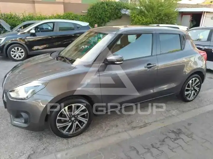 2021 Suzuki SWIFT