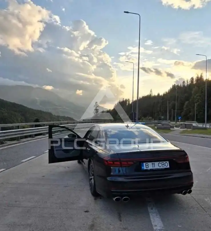 2021 Audi S8