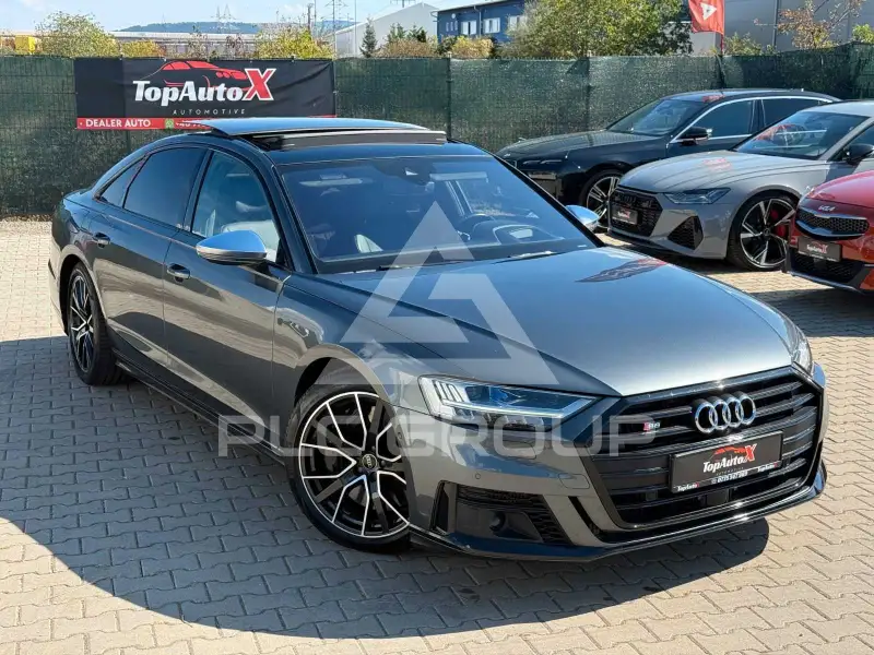 2021 Audi S8