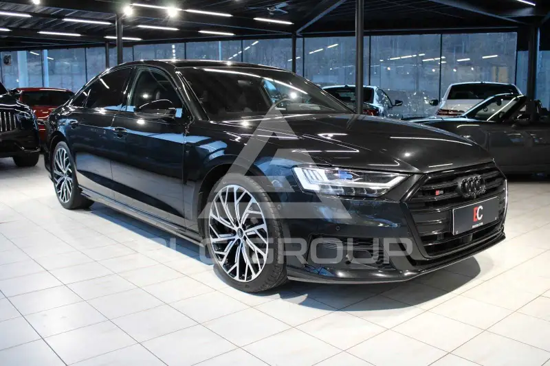 2021 Audi S8