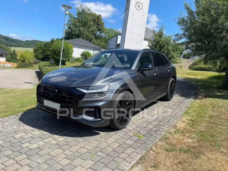 2021 Audi Q8