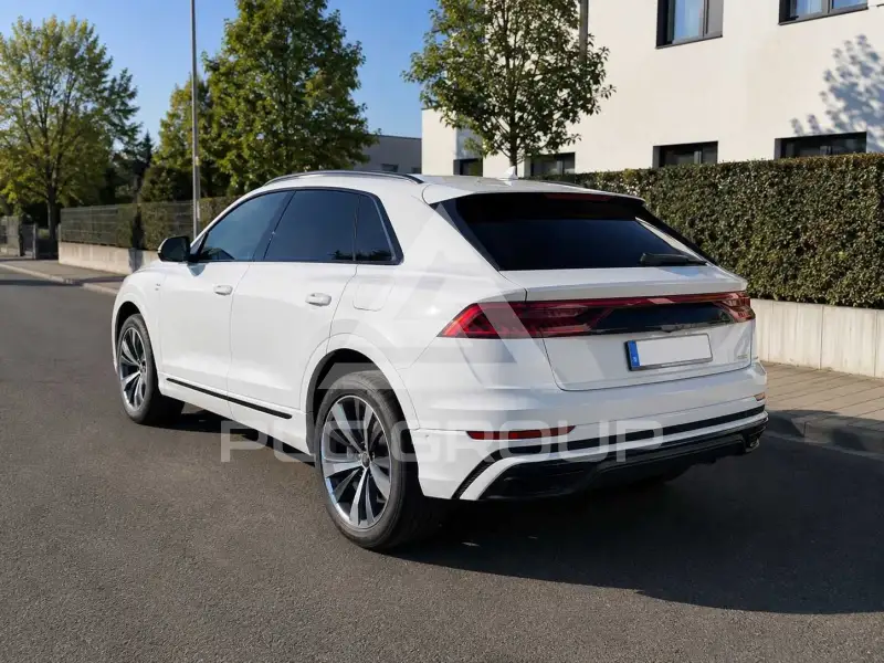 2021 Audi Q8