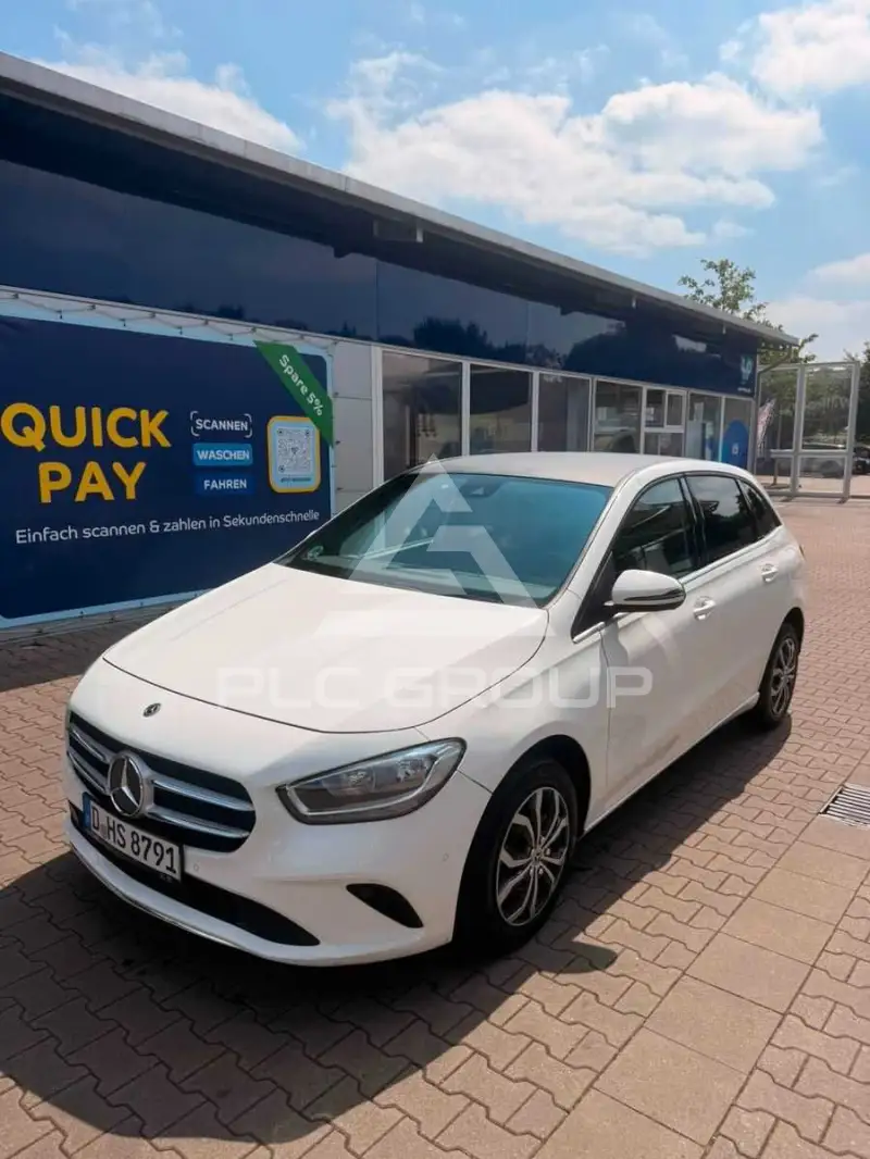 2021 Mercedes Benz B 200
