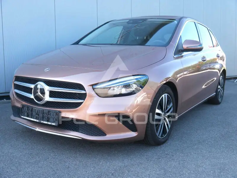 2021 Mercedes Benz B 200
