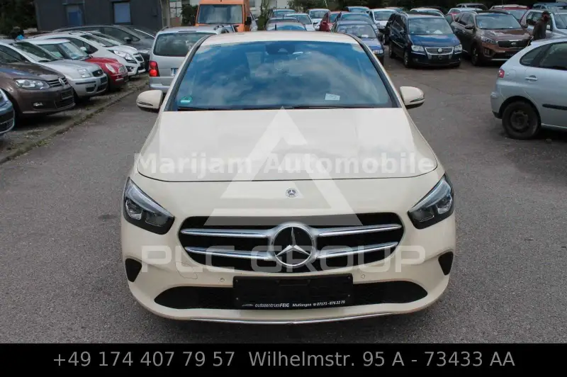 2021 Mercedes Benz B 200