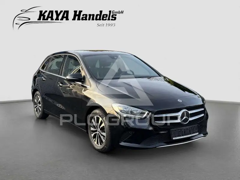 2021 Mercedes Benz B 200