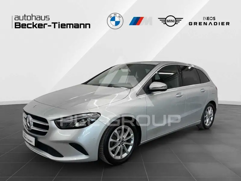 2021 Mercedes Benz B 200