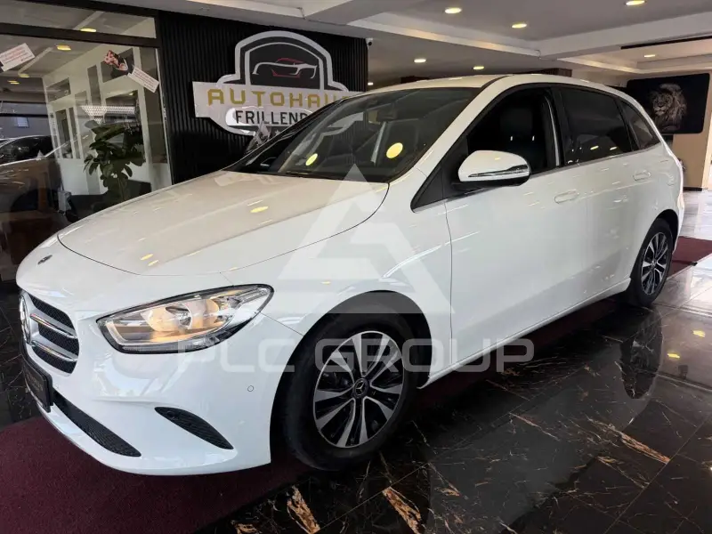 2021 Mercedes Benz B 200