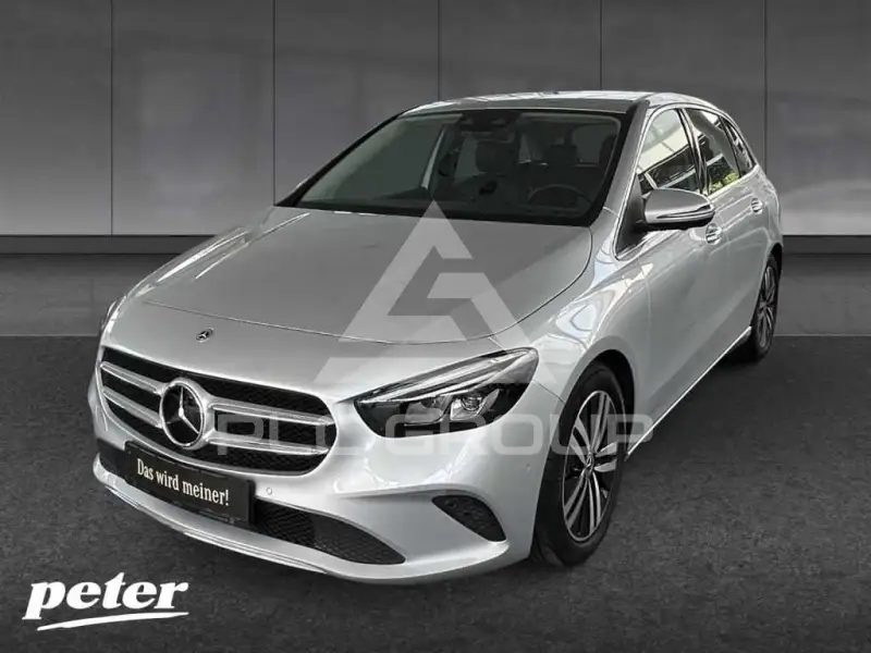 2021 Mercedes Benz B 200