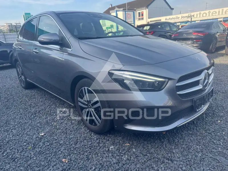 2021 Mercedes Benz B 200