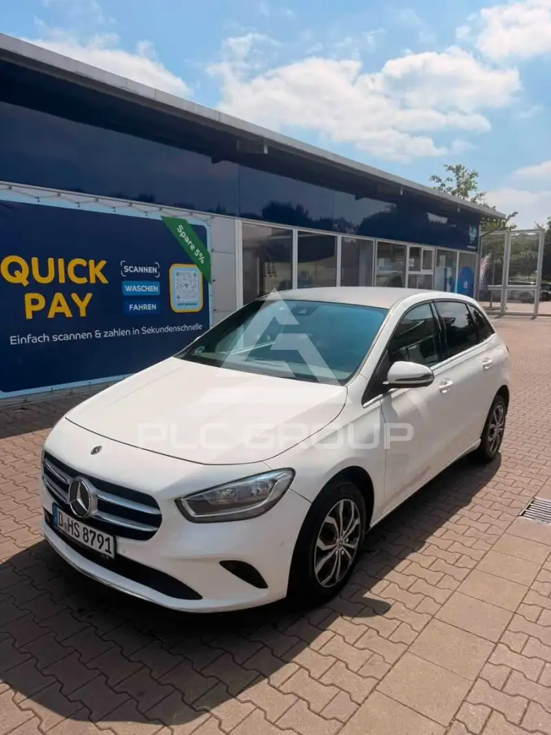 2021 Mercedes Benz B 200