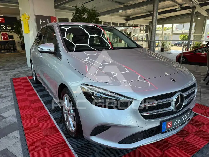 2021 Mercedes Benz B 200