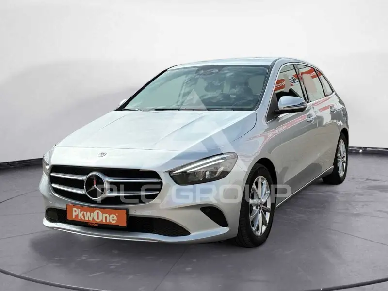2021 Mercedes Benz B 200